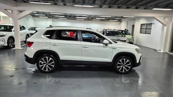 VOLKSWAGEN TAOS 1.4 250 TSI TOTAL FLEX HIGHLINE AUTOMÁTICO